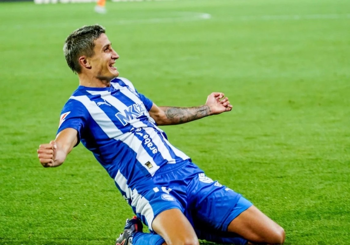 Guía Fantasy de la plantilla, alineación tipo y recomendables del Alavés temporada 25/26. 1º Parón Selecciones.