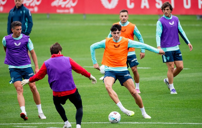 Novedades en el Athletic: Unai Simón, Iñaki Williams, Beñat Prados, Dani Vivian y Sannadi Novedades en el Athletic: Unai Simón, Iñaki Williams, Beñat Prados, Dani Vivian y Sannadi