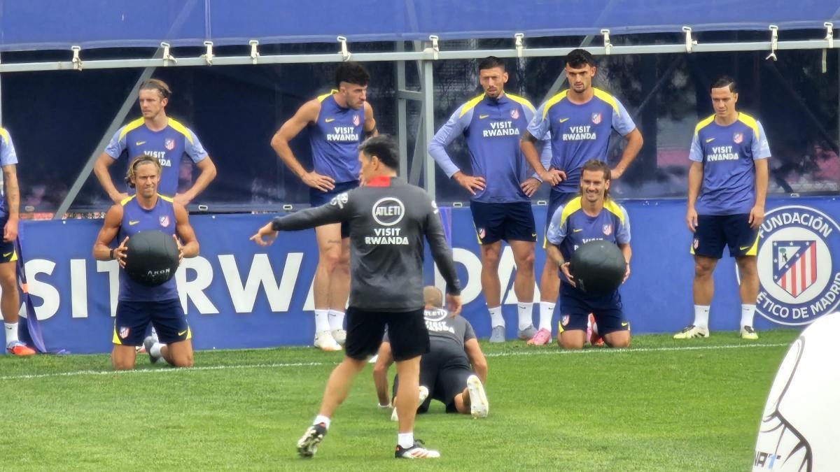 Simeone recupera a Oblak y Raspadori y está pendiente de las pruebas a Almada