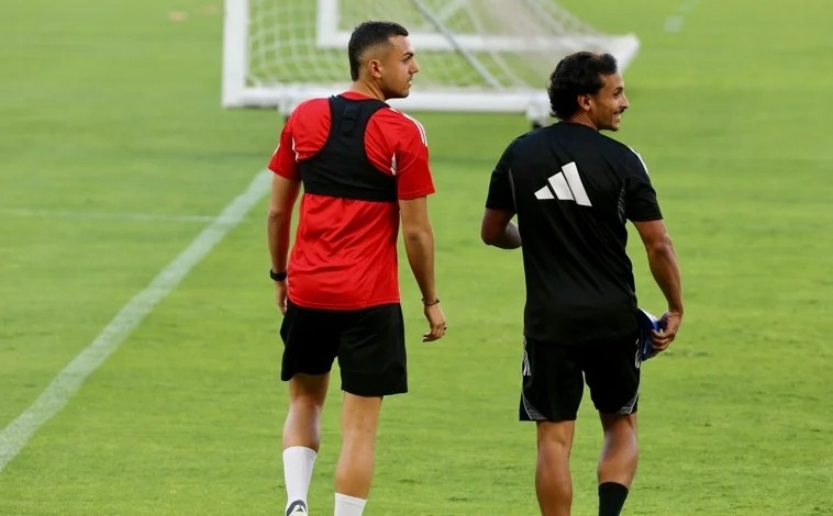 El Sevilla recupera a Suazo pero sigue sin poder contar con Ejuke y Akor Adams El Sevilla recupera a Suazo pero sigue sin poder contar con Ejuke y Akor Adams