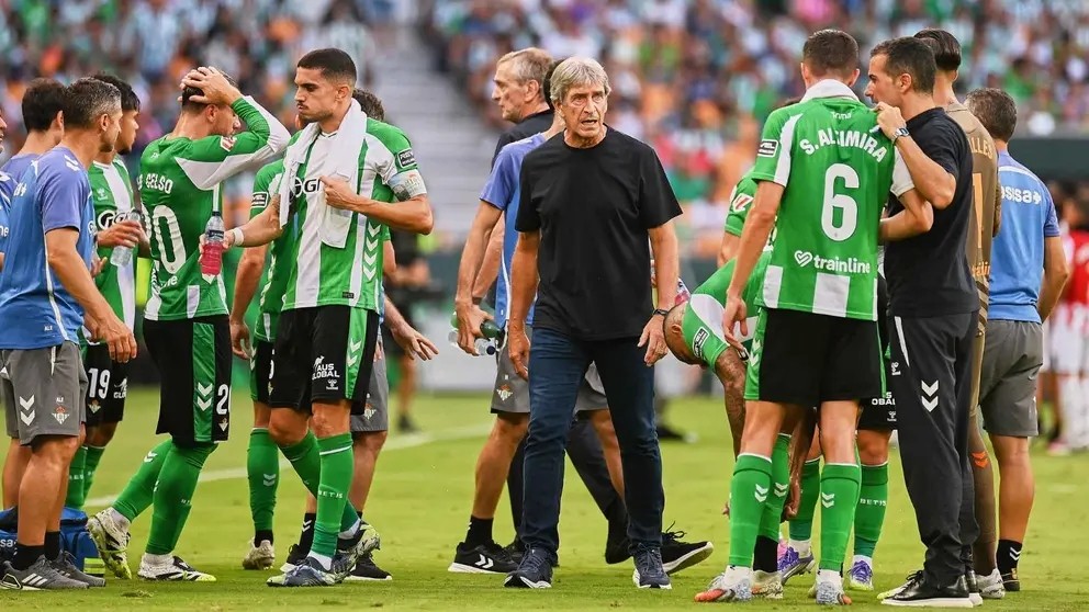 Diario de Sevilla apuesta por las titularidades de Antony, Valles y Deossa pero cree que Lo Celso será suplente ante el Levante Diario de Sevilla apuesta por las titularidades de Antony, Valles y Deossa pero cree que Lo Celso será suplente ante el Levante