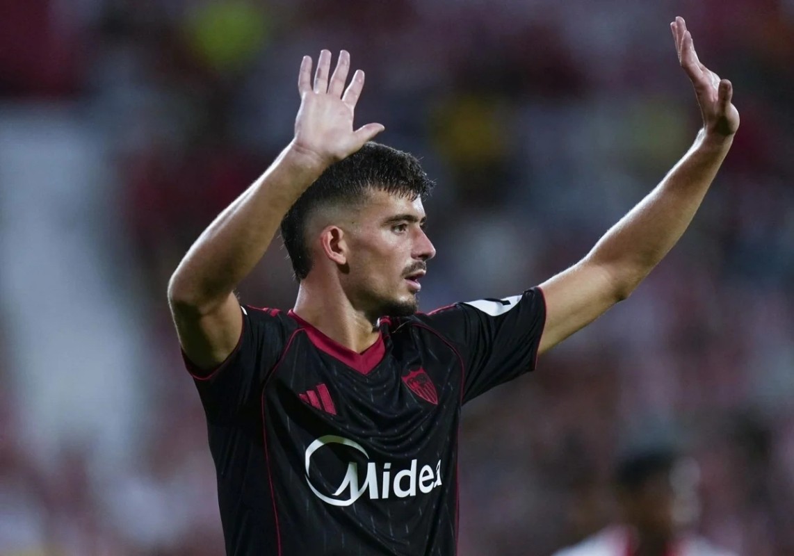 El Sevilla está pendiente de las molestias de Kike Salas