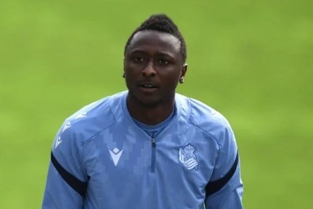 Sadiq vuelve a entrenarse con la Real Sociedad pero no se descarta que salga rumbo a Emiratos Árabes