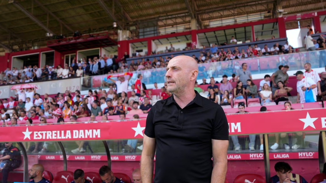 Calero sobre Etta Eyong, Carlos Álvarez, Iván Romero, Unai Vencedor, Arriaga, Pablo Martínez y la victoria ante el Girona Calero sobre Etta Eyong, Carlos Álvarez, Iván Romero, Unai Vencedor, Arriaga, Pablo Martínez y la victoria ante el Girona