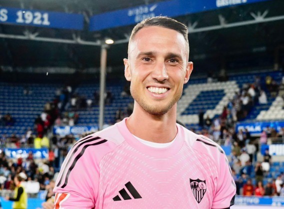 Cambio en la portería del Sevilla: Vlachodimos le arrebata la titularidad a Nyland Cambio en la portería del Sevilla: Vlachodimos le arrebata la titularidad a Nyland