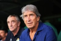 Pellegrini sobre Antony, Abde, Marc Roca, Riquelme, Ricardo, los cambios y el empate ante el Nottingham