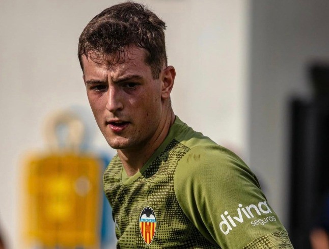 Baja muy importante en el entrenamiento del Valencia y última hora sobre Gayà y Hugo Duro Baja muy importante en el entrenamiento del Valencia y última hora sobre Gayà y Hugo Duro