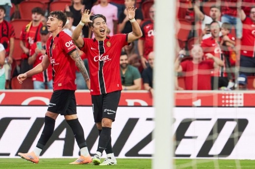 Takuma Asano: parte médico oficial y tiempo estimado de baja