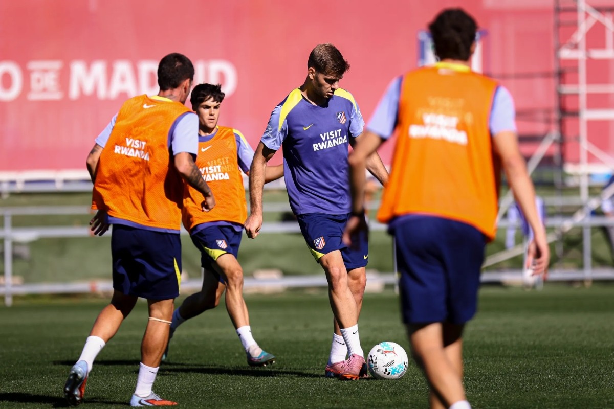 Marcos Llorente, baja en el entrenamiento del Atlético y dudas con Simeone y Julián Álvarez