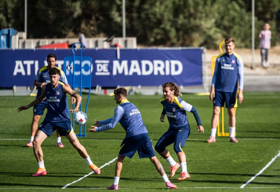 Simeone ensaya once para enfrentarse a Osasuna Simeone ensaya once para enfrentarse a Osasuna