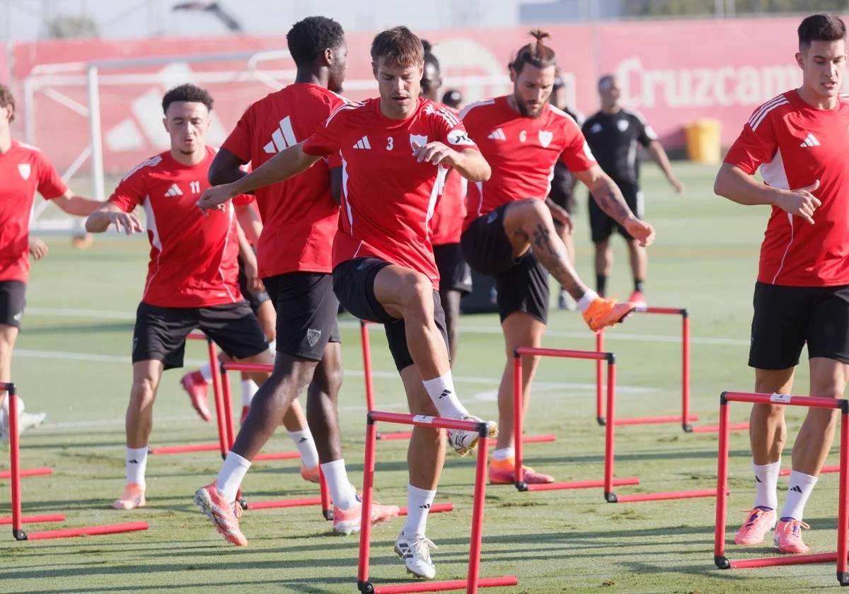 El Sevilla confirma una nueva lesión muy importante para su defensa El Sevilla confirma una nueva lesión muy importante para su defensa