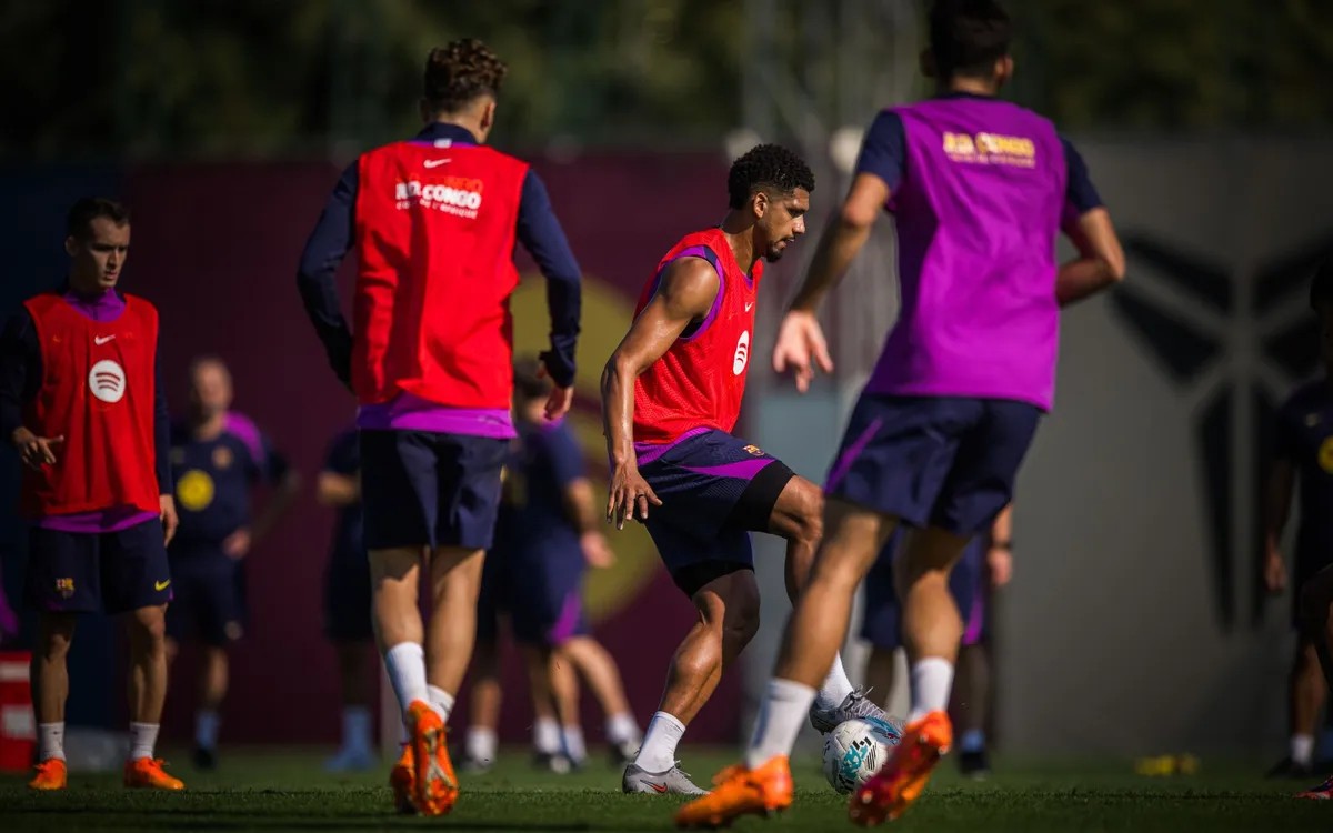 Nueva baja en el entrenamiento del Barcelona y novedades con el estado de Raphinha y Ferran Torres Nueva baja en el entrenamiento del Barcelona y novedades con el estado de Raphinha y Ferran Torres