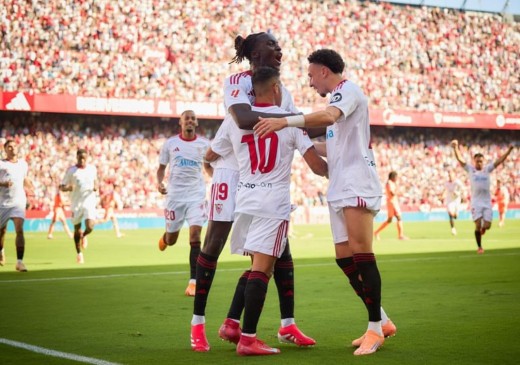 El Sevilla confirma una nueva lesión importante para su centro del campo