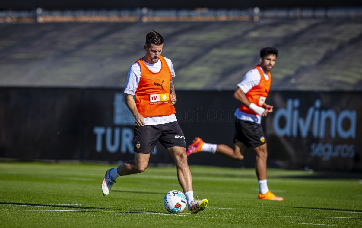 Malas noticias en el entrenamiento del Valencia Malas noticias en el entrenamiento del Valencia