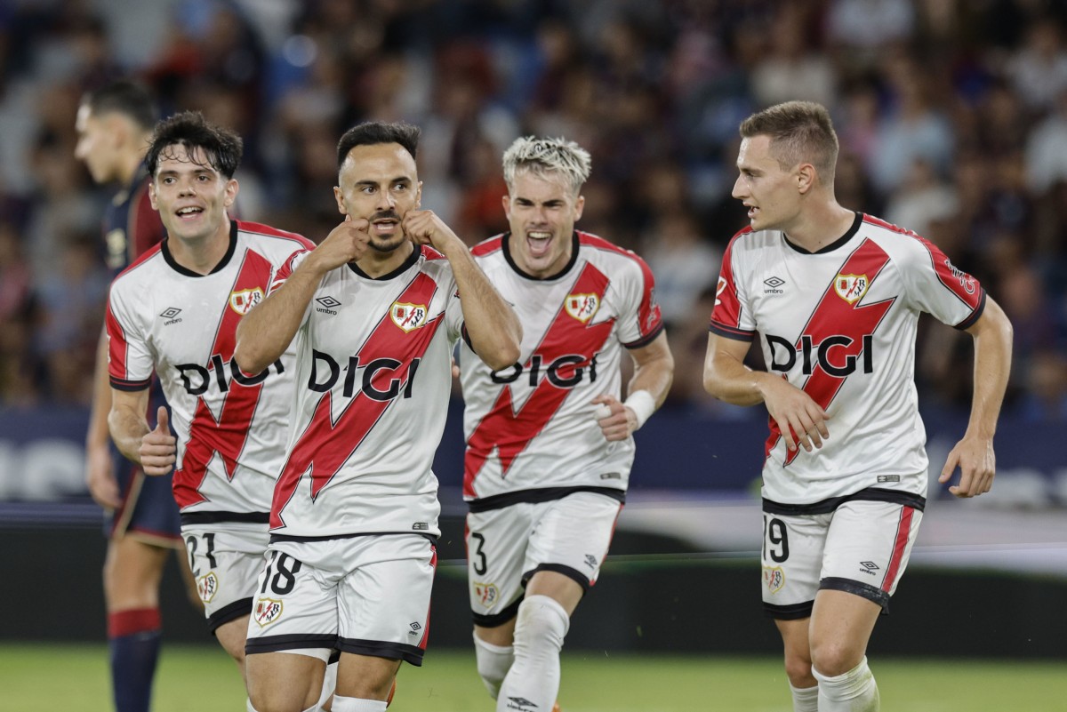 El once de Íñigo Pérez en Conference deja definida la alineación ante el Alavés El once de Íñigo Pérez en Conference deja definida la alineación ante el Alavés