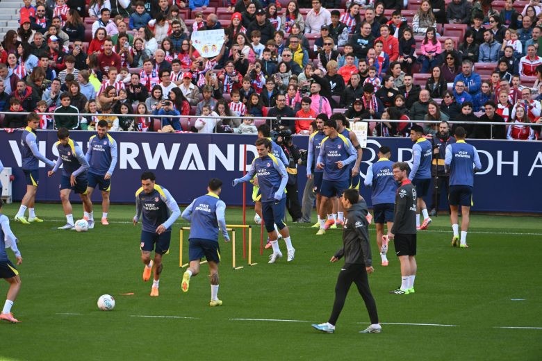 Simeone ensaya once en la sesión previa al encuentro ante el Betis Simeone ensaya once en la sesión previa al encuentro ante el Betis
