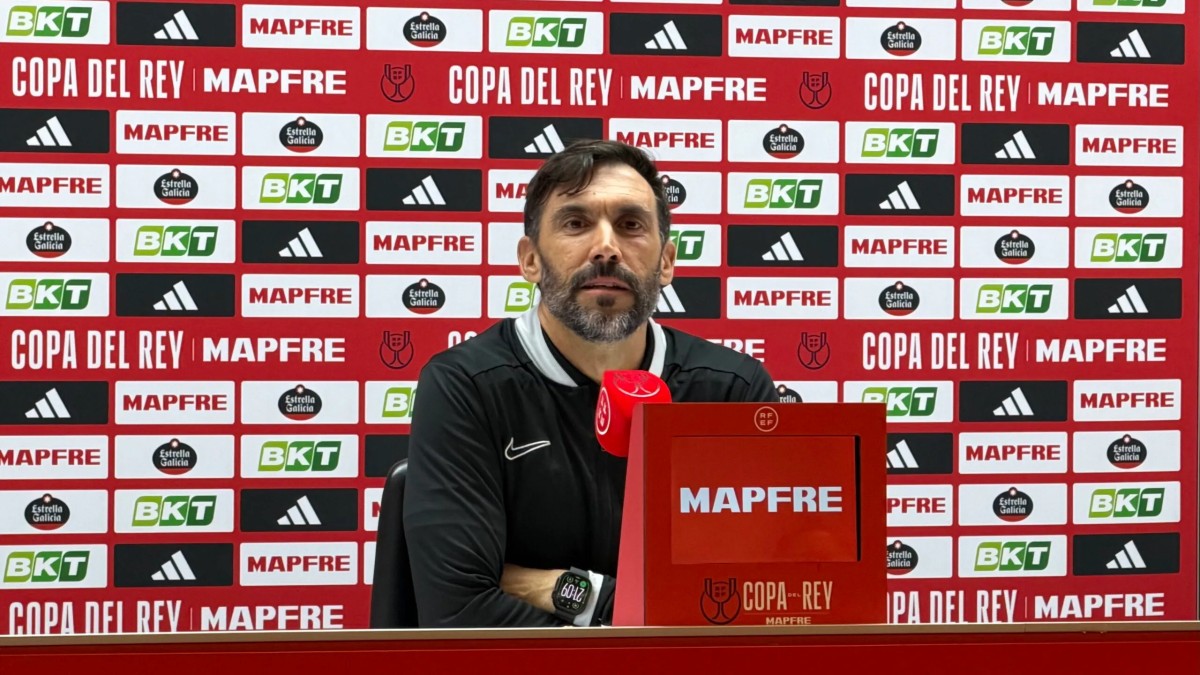 Sarabia sobre Affengruber, André Silva, Héctor Fort, Boayar, Redondo, Yago Santiago y el once titular