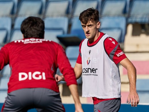 Osasuna recupera a Aimar Oroz, Víctor Muñoz enciende las alarmas y confirma una nueva lesión Osasuna recupera a Aimar Oroz, Víctor Muñoz enciende las alarmas y confirma una nueva lesión
