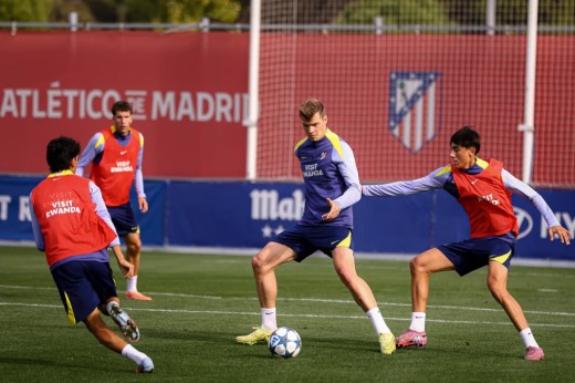 Simeone ensaya once con una sorpresa para enfrentarse al Sevilla