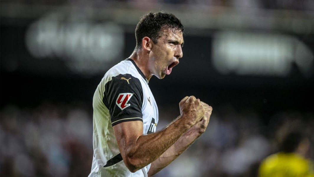 Guía Fantasy de la plantilla, alineación tipo y recomendables de Valencia CF temporada 25/26.