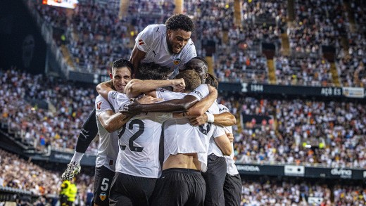 Guía Fantasy de la plantilla, alineación tipo y recomendables de Valencia CF temporada 25/26.