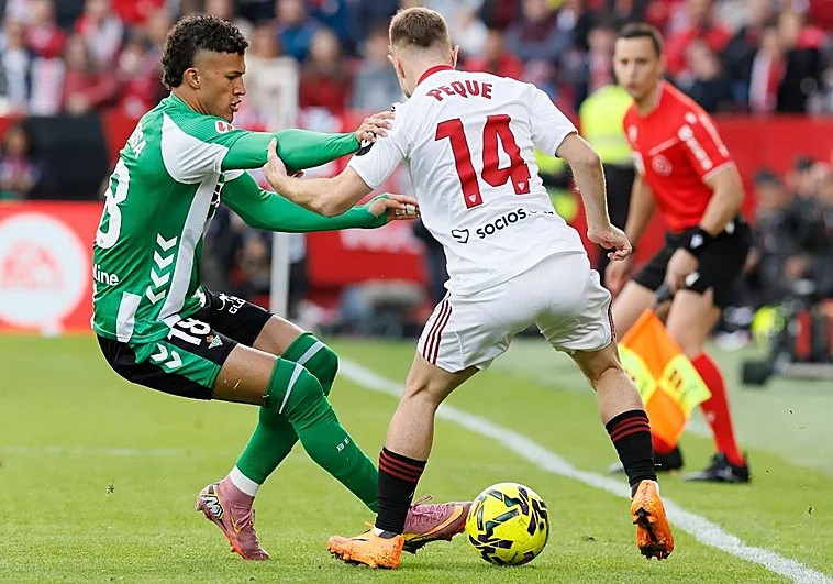 Se suspende el Sevilla - Betis en el minuto 88