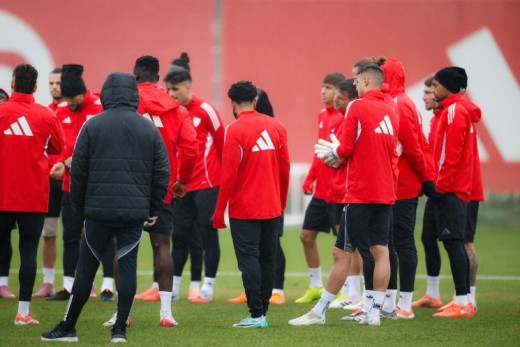 Nueva baja confirmada en el Sevilla para enfrentarse al Real Oviedo Nueva baja confirmada en el Sevilla para enfrentarse al Real Oviedo