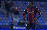Etta Eyong tiene cláusula del miedo para enfrentarse al Villarreal Etta Eyong tiene cláusula del miedo para enfrentarse al Villarreal
