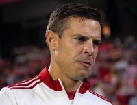 Azpilicueta enciende las alarmas por lesión