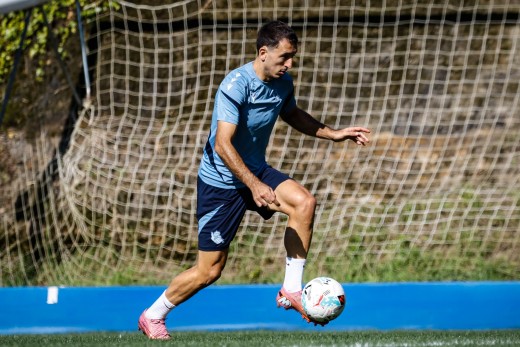 La Real Sociedad recupera a dos jugadores importantes pero tiene malas noticias con Barrenetxea La Real Sociedad recupera a dos jugadores importantes pero tiene malas noticias con Barrenetxea