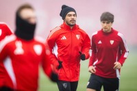 El Sevilla suma dos bajas en la sesión de este jueves y última hora sobre Akor Adams, Ejuke y Suazo El Sevilla suma dos bajas en la sesión de este jueves y última hora sobre Akor Adams, Ejuke y Suazo