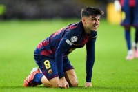 ¡Alarma Pedri! Se retira lesionado del partido ante el Slavia Praga