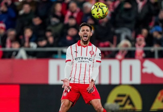 Álex Moreno cae lesionado: muy malas noticias con el tiempo de baja