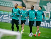 Diario de Sevilla apuesta por las titularidades de Pau López y Fidalgo y la suplencia de Bartra para enfrentarse al Atlético Diario de Sevilla apuesta por las titularidades de Pau López y Fidalgo y la suplencia de Bartra para enfrentarse al Atlético