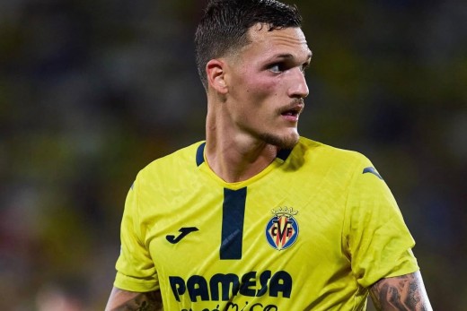 Rafa Marín pide el cambio ante el Levante por un esguince de tobillo Rafa Marín pide el cambio ante el Levante por un esguince de tobillo