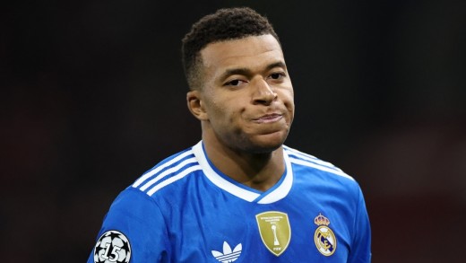 La rodilla de Mbappé vuelve a encender las alarmas