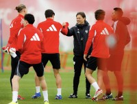 Última hora sobre la recuperación de Rubén Vargas en una sesión con tres nuevas bajas