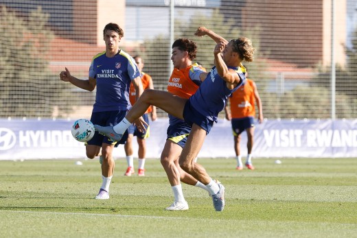 Última hora sobre las molestias de Pubill y Oblak en una sesión con una nueva baja importante