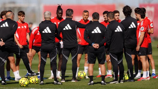 El Sevilla recupera a varias piezas clave en el entrenamiento de este lunes El Sevilla recupera a varias piezas clave en el entrenamiento de este lunes