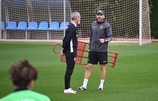 Muy buenas noticias en el Elche con Héctor Fort en una sesión con dos ausencias importantes