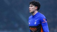 Bastoni acelera: quiere que el Barça mueva ficha cuanto antes Bastoni acelera: quiere que el Barça mueva ficha cuanto antes