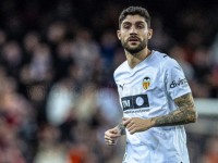 Corberán pierde a Unai Núñez y debe recomponer la zaga