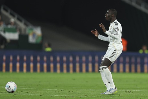 Mendy vuelve a caer lesionado
