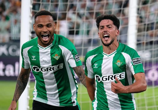 El Betis ya es de Champions: victoria de autoridad ante el Elche en La Cartuja