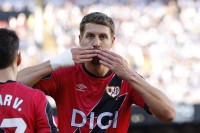 Lejeune y Diego López dejan un empate con sabor corto en Mestalla