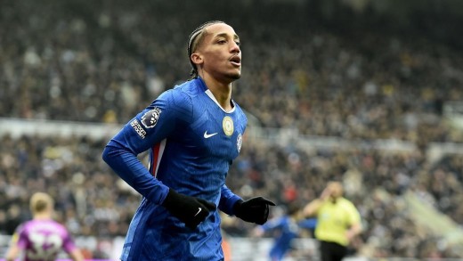Joao Pedro for Lewandowsky?