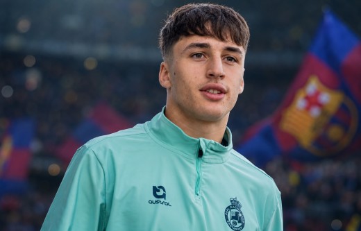 Barcelona studies a low-cost signing for its back line Barcelona studies a low-cost signing for its back line