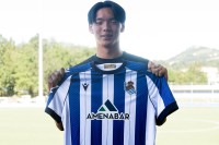 La Real Sociedad compra a Kita y lo ata hasta 2030