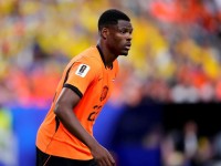OFICIAL: Dumfries aterriza en el Real Madrid