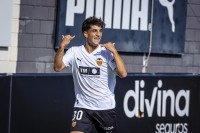 Víctor júnior jugará cedido en el Real Valladolid sin opción de compra